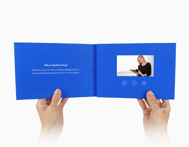 Nuevo artículo promocional de 4.5 pulgadas libro de vídeo LCD video tarjeta de invitación para el evento